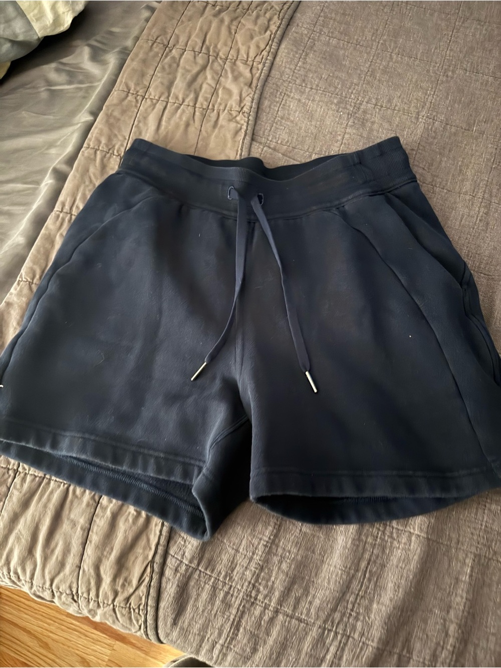 EUC Lululemon Scuba Shorts 5”